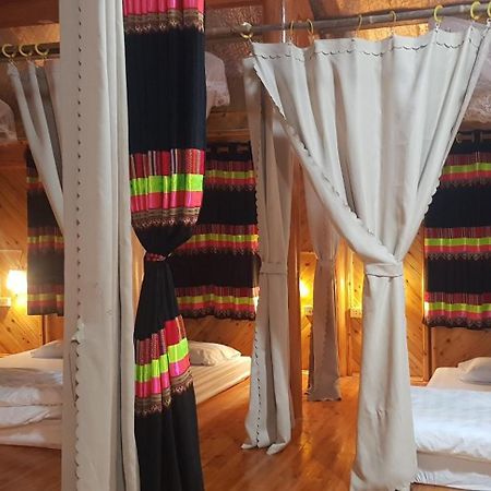 Bac Ha Threeland Homestay Dış mekan fotoğraf