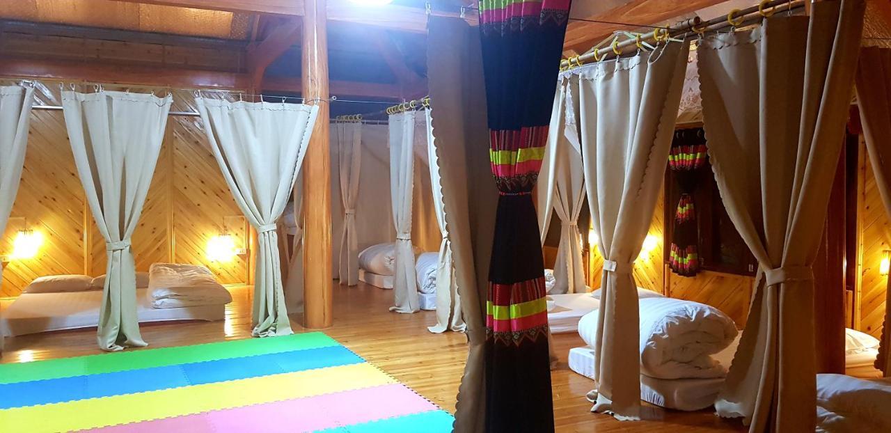 Bac Ha Threeland Homestay Dış mekan fotoğraf